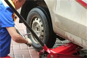 仁化附近拖车24小时服务热线电话