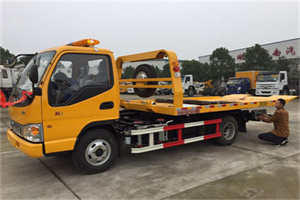 仁化哪里有拖车服务