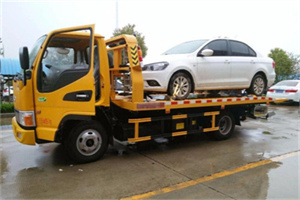 仁化附近拖车救援24小时服务热线